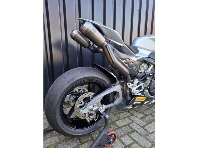 ducati - panigale-v4-s