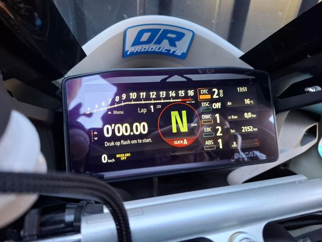 ducati - panigale-v4-s