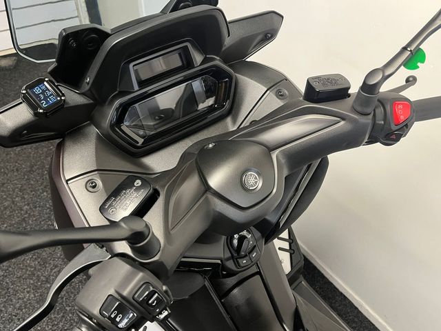 yamaha - x-max-300-tech-max