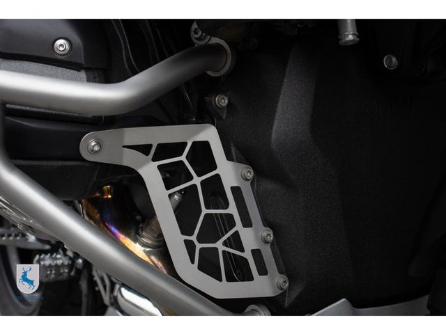 bmw - r-1300-gs-adventure-trophy