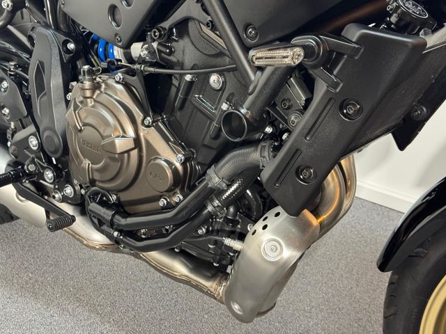 yamaha - xsr-700-abs