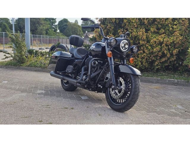 harley-davidson - road-king-classic-flhrc