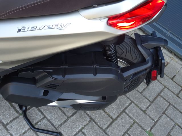 piaggio - beverly-400