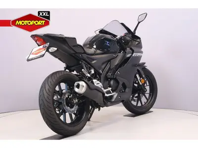 YAMAHA YZF R 125 – foto 3