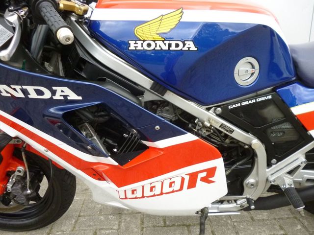 honda - vf-1000-r
