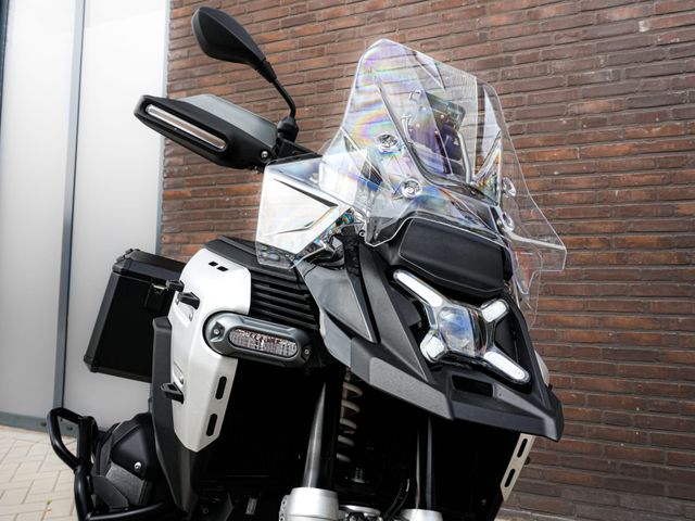 bmw - r-1300-gs-adventure-triple-black