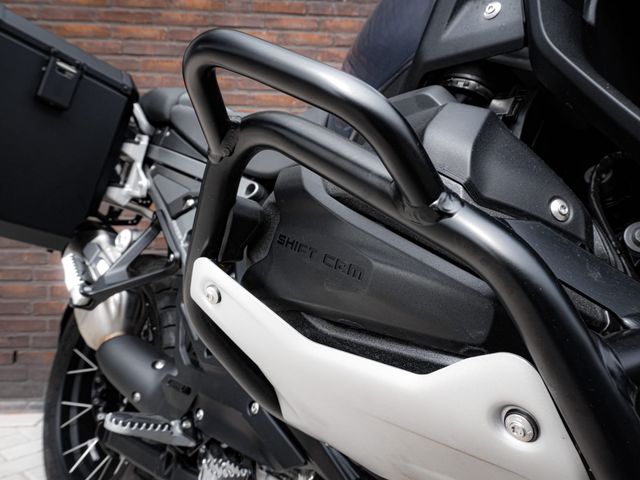 bmw - r-1300-gs-adventure-triple-black