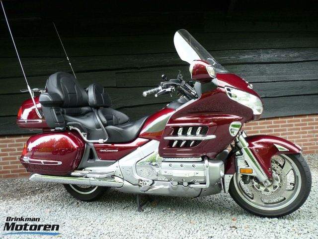 honda - gl-1800-goldwing-c-abs