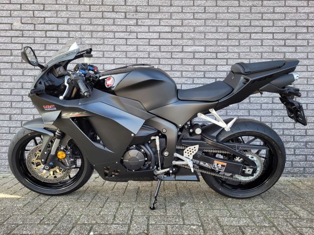 honda - cbr-600-rr