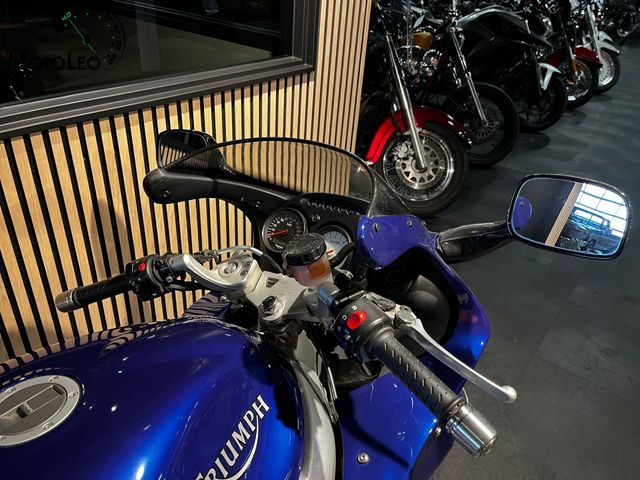 triumph - sprint-st-955