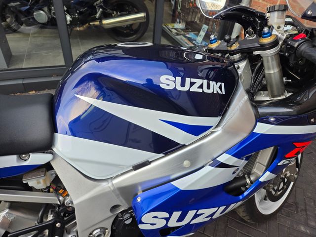suzuki - gsx-r-750