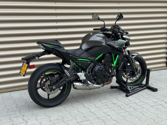 kawasaki - z650