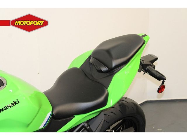 kawasaki - ninja-zx-4rr