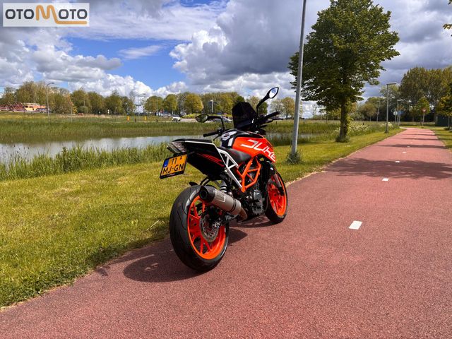 ktm - 390-duke-abs