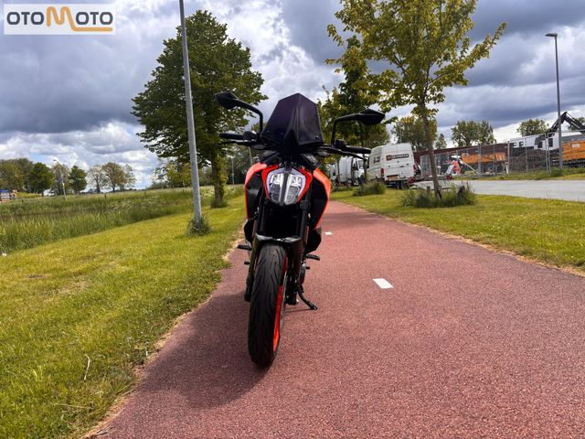 ktm - 390-duke-abs