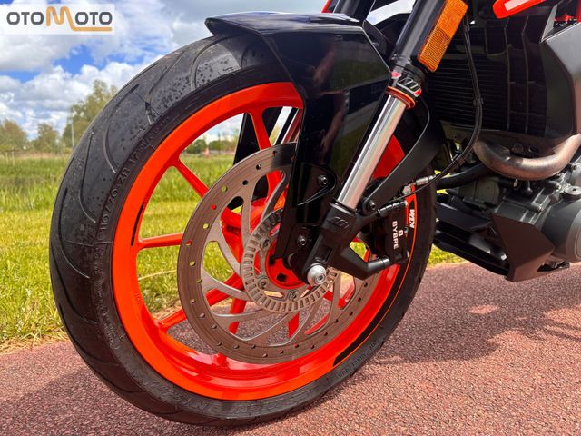 ktm - 390-duke-abs