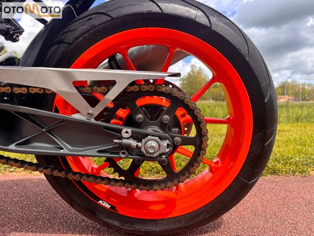ktm - 390-duke-abs
