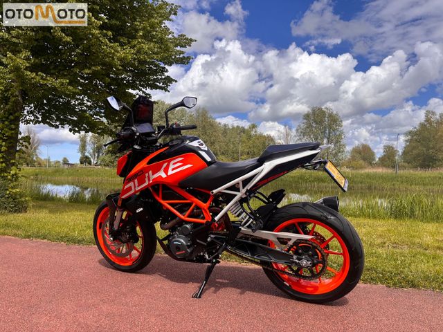 ktm - 390-duke-abs