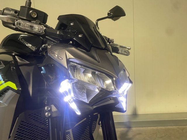 kawasaki - z900
