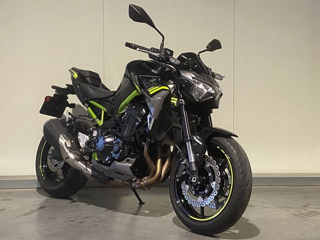 kawasaki - z900