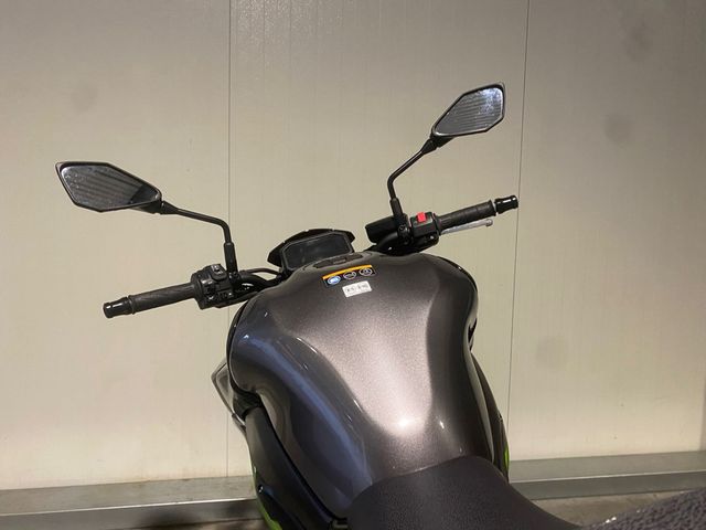 kawasaki - z900