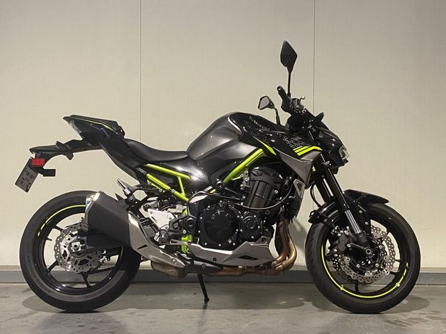 kawasaki - z900
