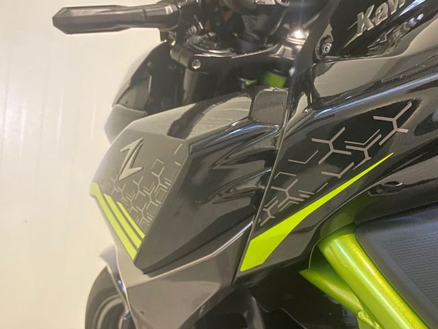 kawasaki - z900