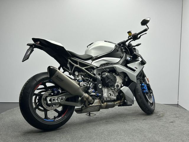 bmw - m-1000-r