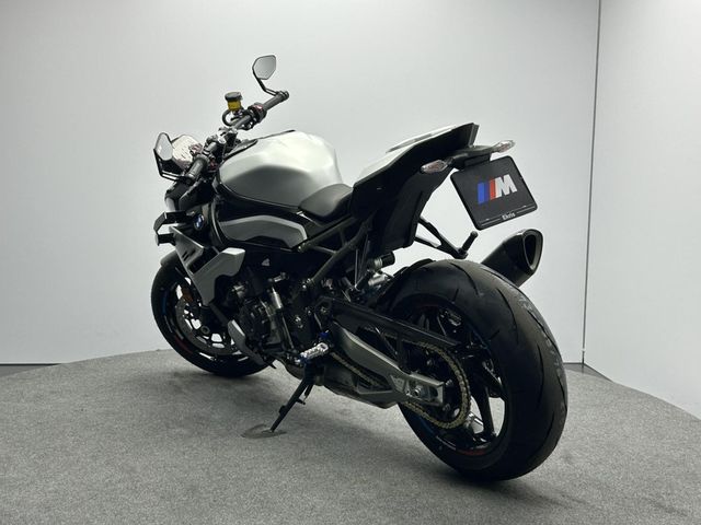 bmw - m-1000-r