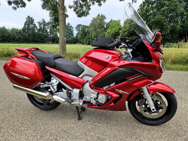 yamaha - fjr-1300