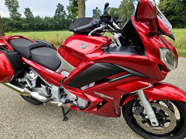 yamaha - fjr-1300