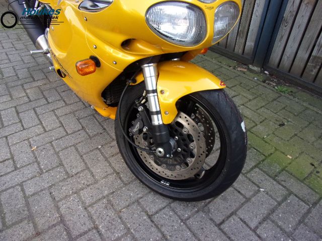 triumph - daytona-t--595