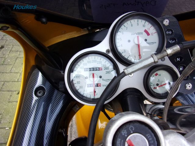 triumph - daytona-t--595