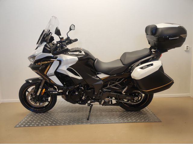 kawasaki - versys-1100-se-grand-tourer