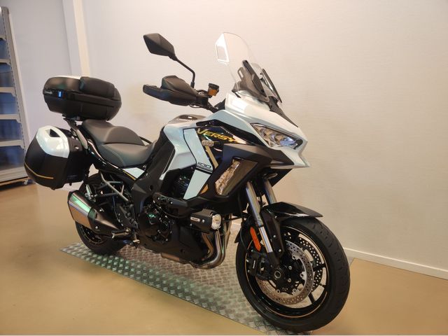 kawasaki - versys-1100-se-grand-tourer