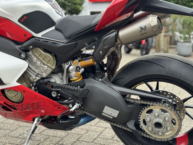 ducati - panigale-v4-r