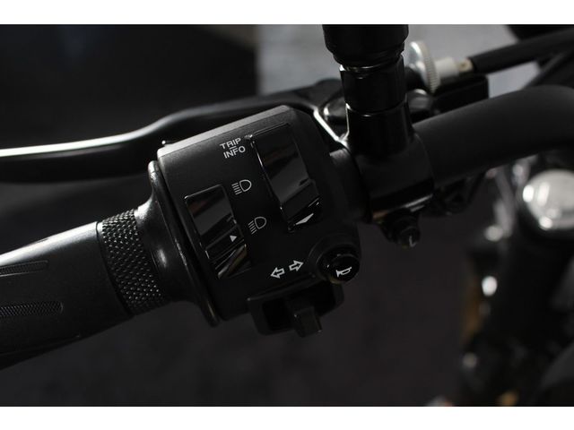 yamaha - xsr-700-abs