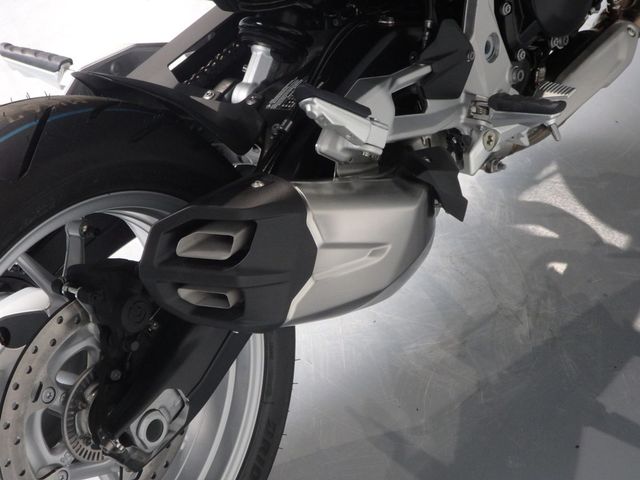 bmw - f-900-r