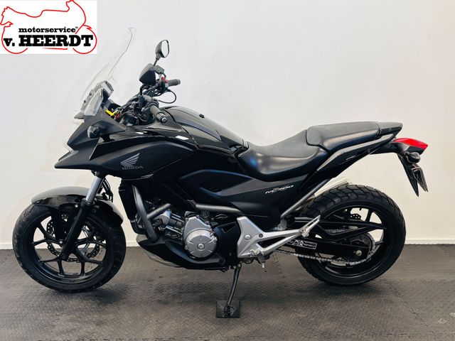 honda - nc-700-x-dct