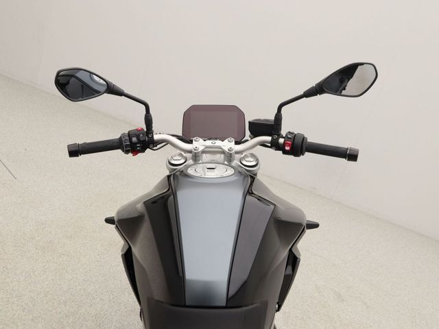 bmw - f-900-r