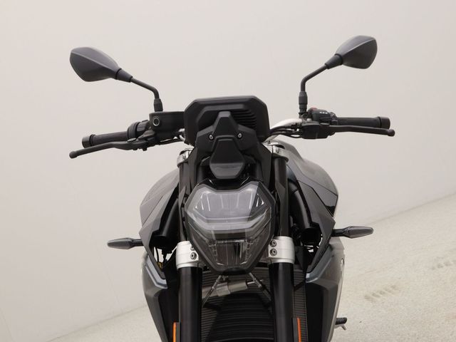 bmw - f-900-r