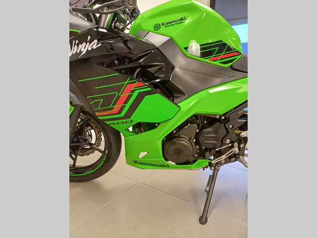 kawasaki - ninja-400-krt-edition