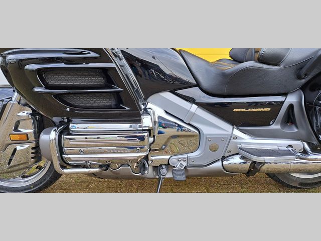 honda - gl-1800-goldwing