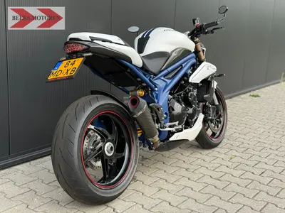 TRIUMPH SPEED TRIPLE 1050 ABS – foto 3