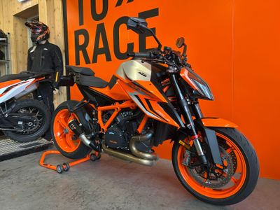 KTM 1290 SUPER DUKE R – foto 2