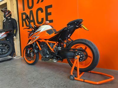 KTM 1290 SUPER DUKE R – foto 4