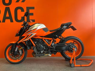 KTM 1290 SUPER DUKE R – foto 3