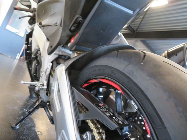 aprilia - rsv-4-1000-rr