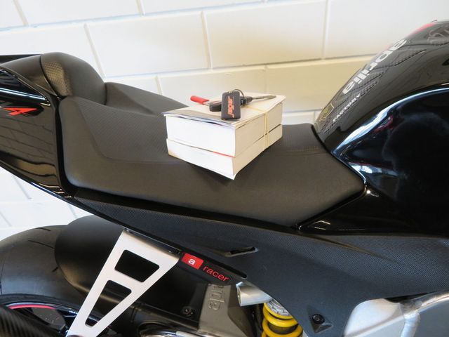 aprilia - rsv-4-1000-rr