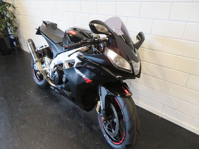 aprilia - rsv-4-1000-rr